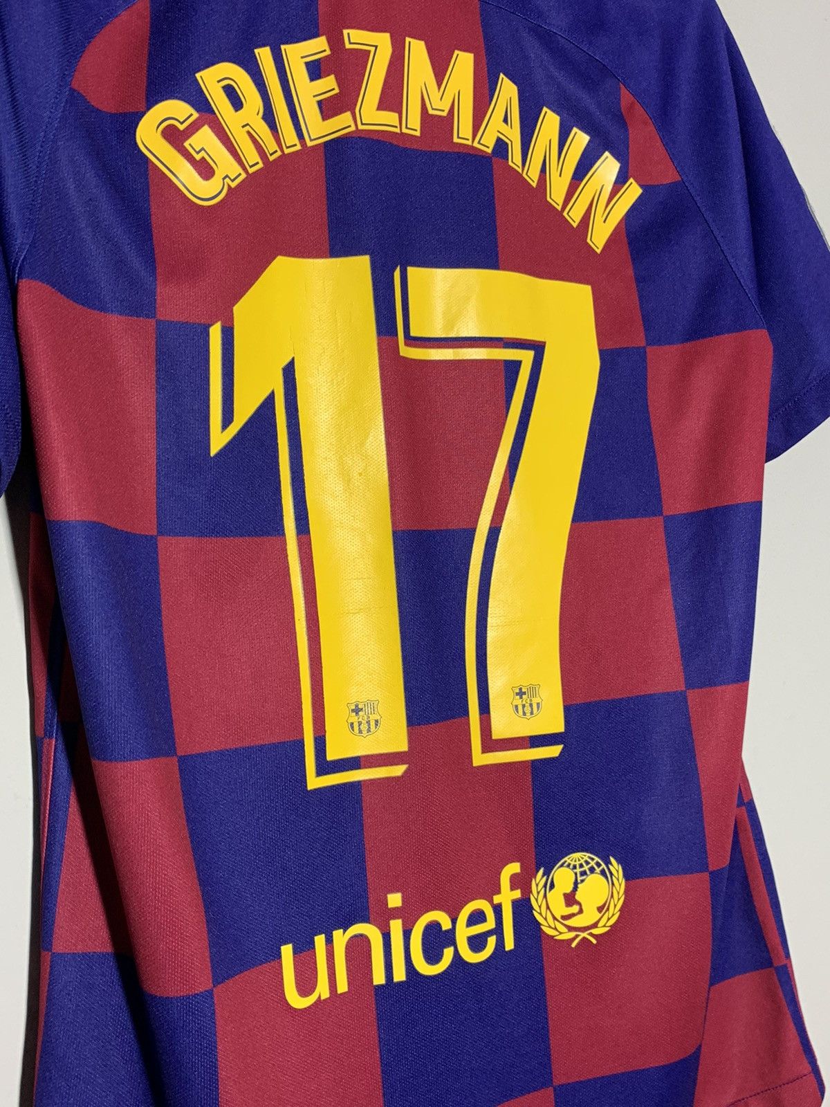 Nike #17 Griezmann F.C Barcelona 2019/20 Nike Y2k Football Shirt Size US M / EU 48-50 / 2 - 10 Thumbnail