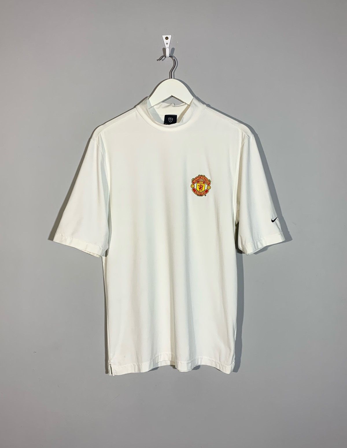 Nike FC Manchester United Nike Golf Y2k Streetwear Football Shirt Size US M / EU 48-50 / 2 - 1 Thumbnail