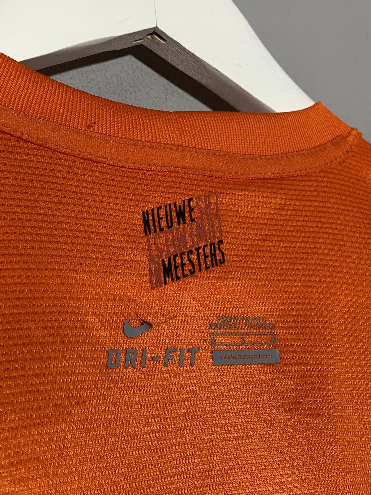 Nike Netherlands Nike 2012 Y2k Streetwear Football Shirt Size US M / EU 48-50 / 2 - 9 Thumbnail
