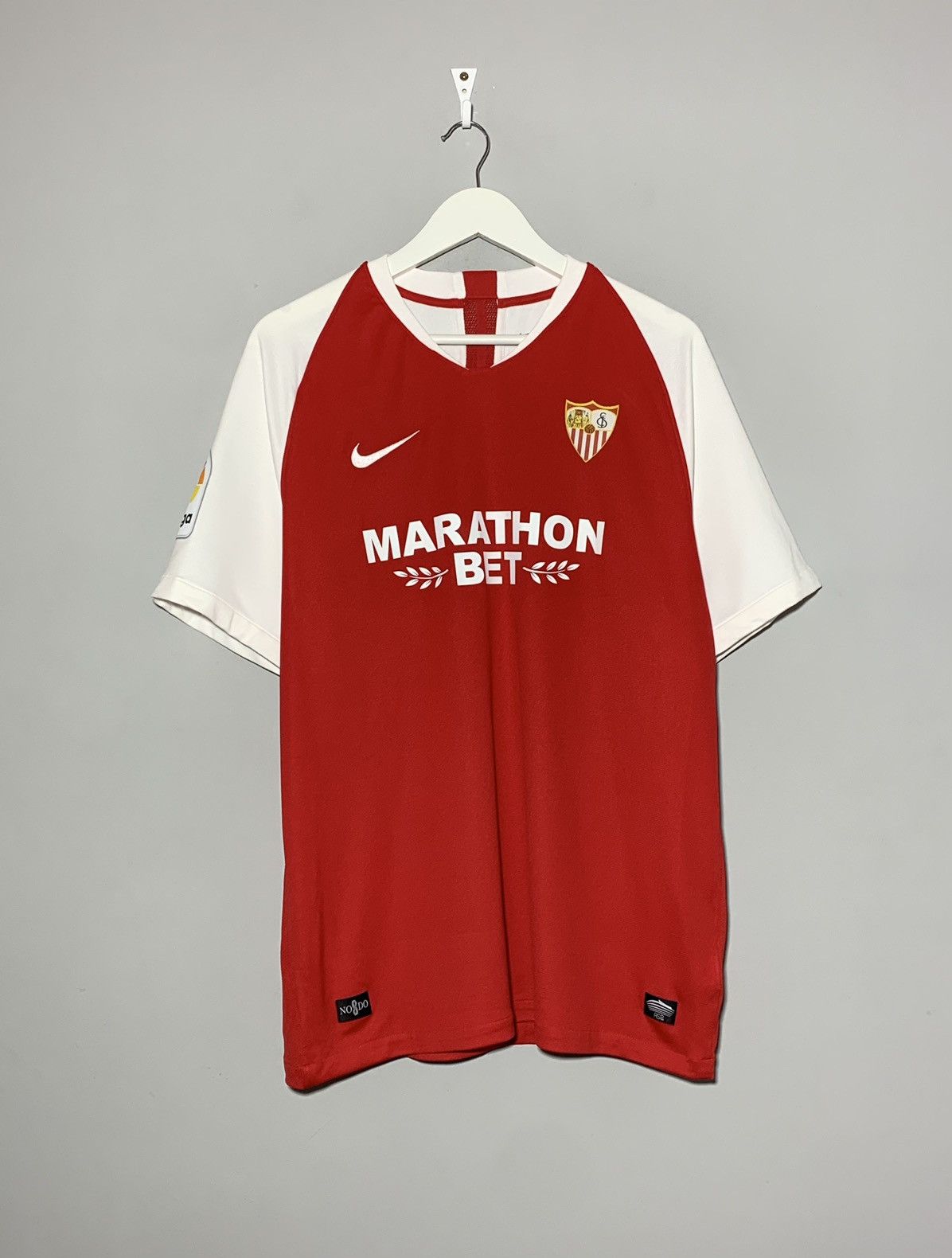 Nike FC Sevilla Nike 2019/20 Home Y2k Streetwear Football Shirt Size US L / EU 52-54 / 3 - 1 Thumbnail