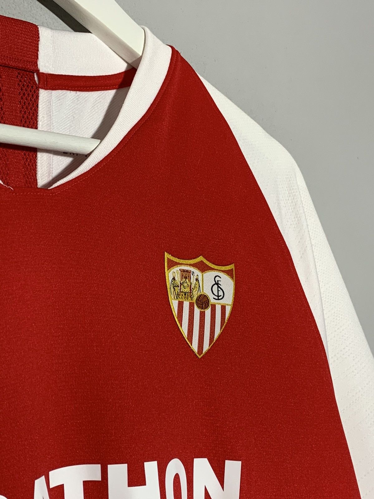 Nike FC Sevilla Nike 2019/20 Home Y2k Streetwear Football Shirt Size US L / EU 52-54 / 3 - 4 Thumbnail