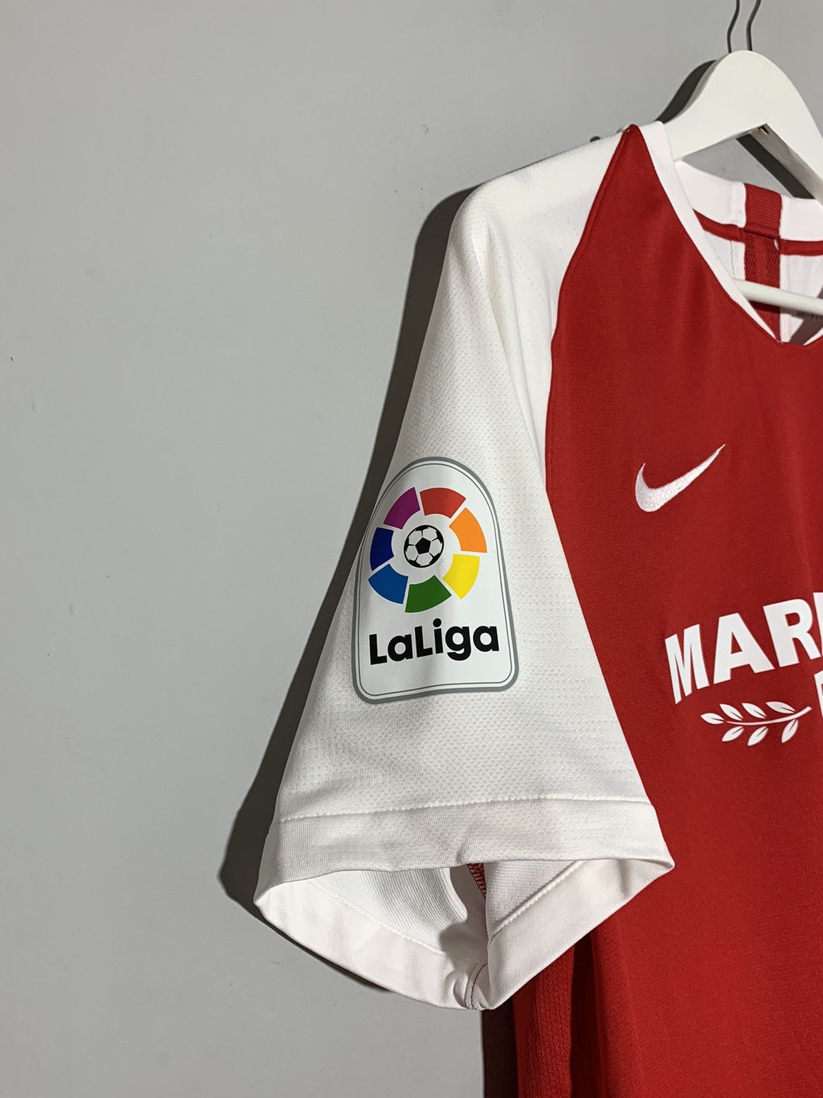Nike FC Sevilla Nike 2019/20 Home Y2k Streetwear Football Shirt Size US L / EU 52-54 / 3 - 7 Thumbnail