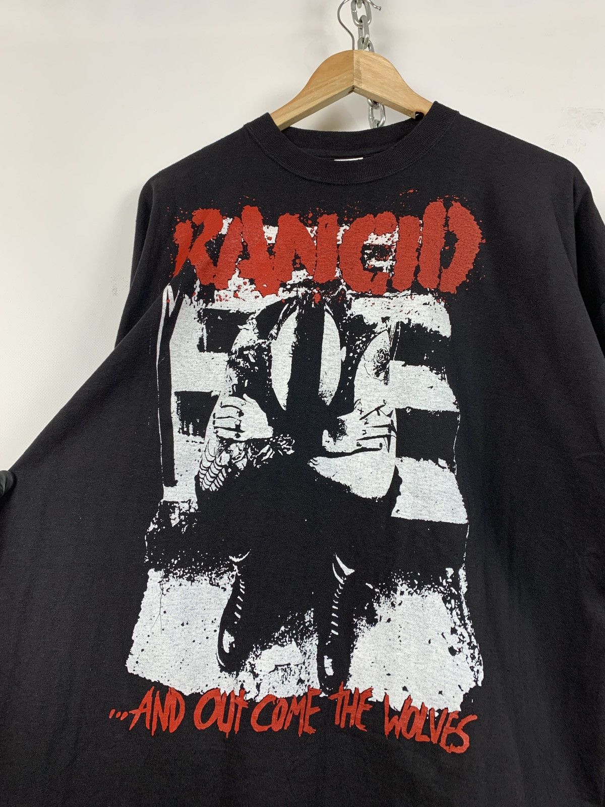 Band Tees Vintage Rancid And Out Come the Wolves Black Band T-Shirt Size US XL / EU 56 / 4 - 7 Thumbnail