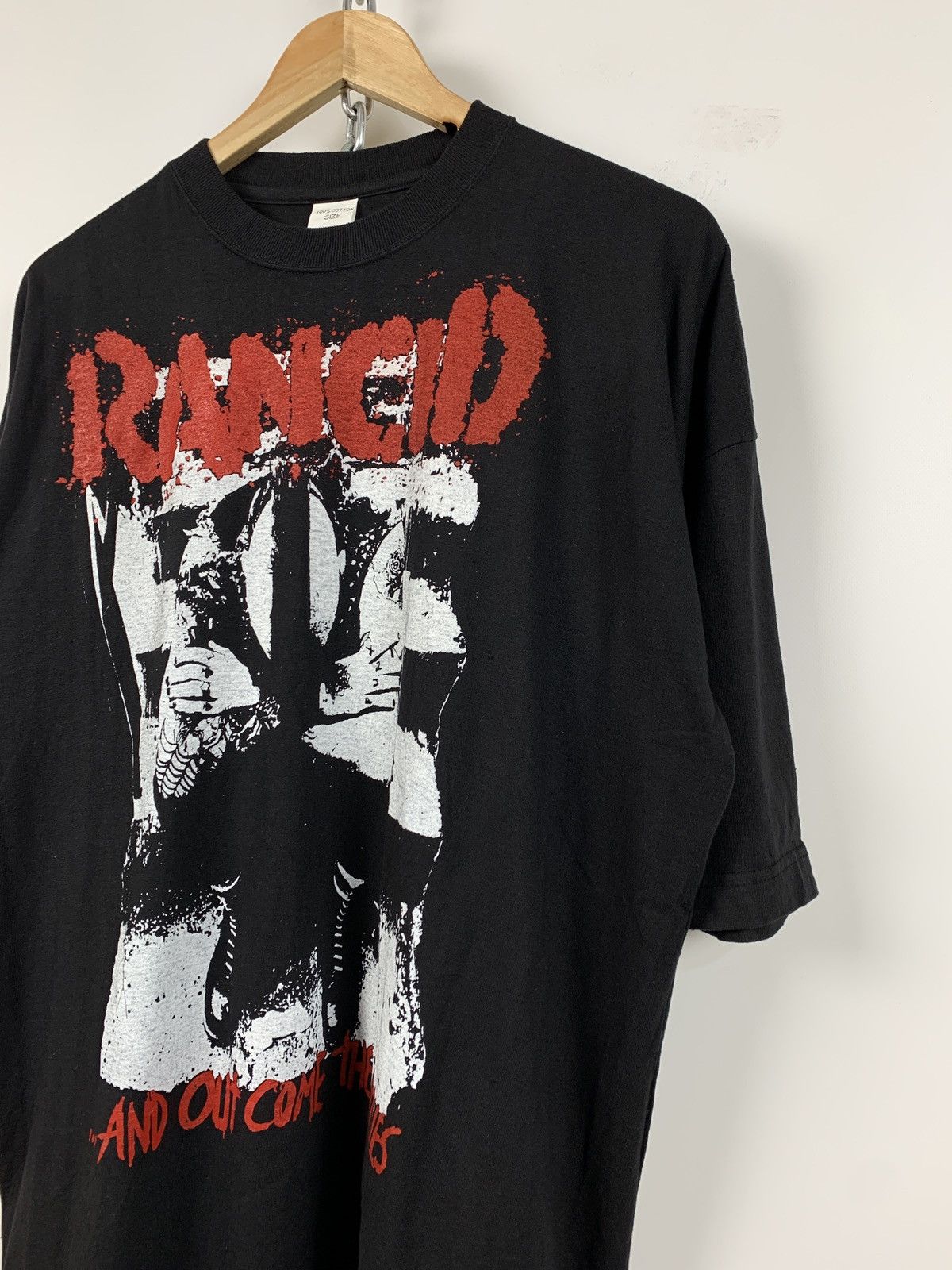Band Tees Vintage Rancid And Out Come the Wolves Black Band T-Shirt Size US XL / EU 56 / 4 - 4 Thumbnail