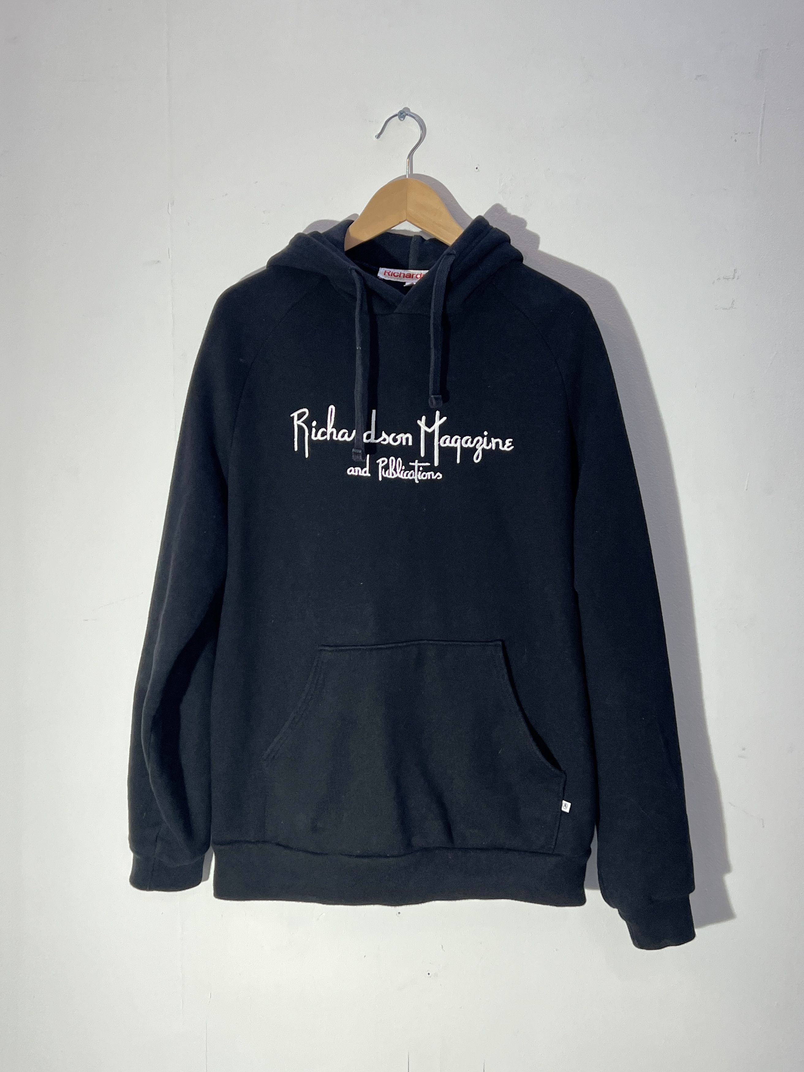 Richardson Magazine & Publication hoodie - M- BRAND NEW