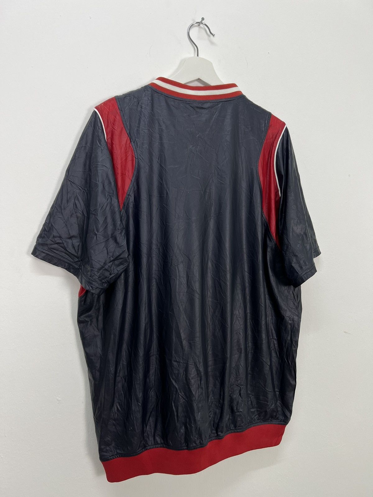Nike × Vintage Vintage 90s Nike Nylon Tee Size US XL / EU 56 / 4 - 9 Thumbnail