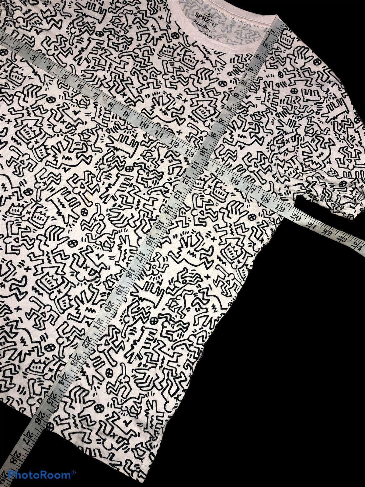 Keith Haring × Uniqlo FULL PRINT KEITH HERING ARTS TEE Size US M / EU 48-50 / 2 - 3 Thumbnail