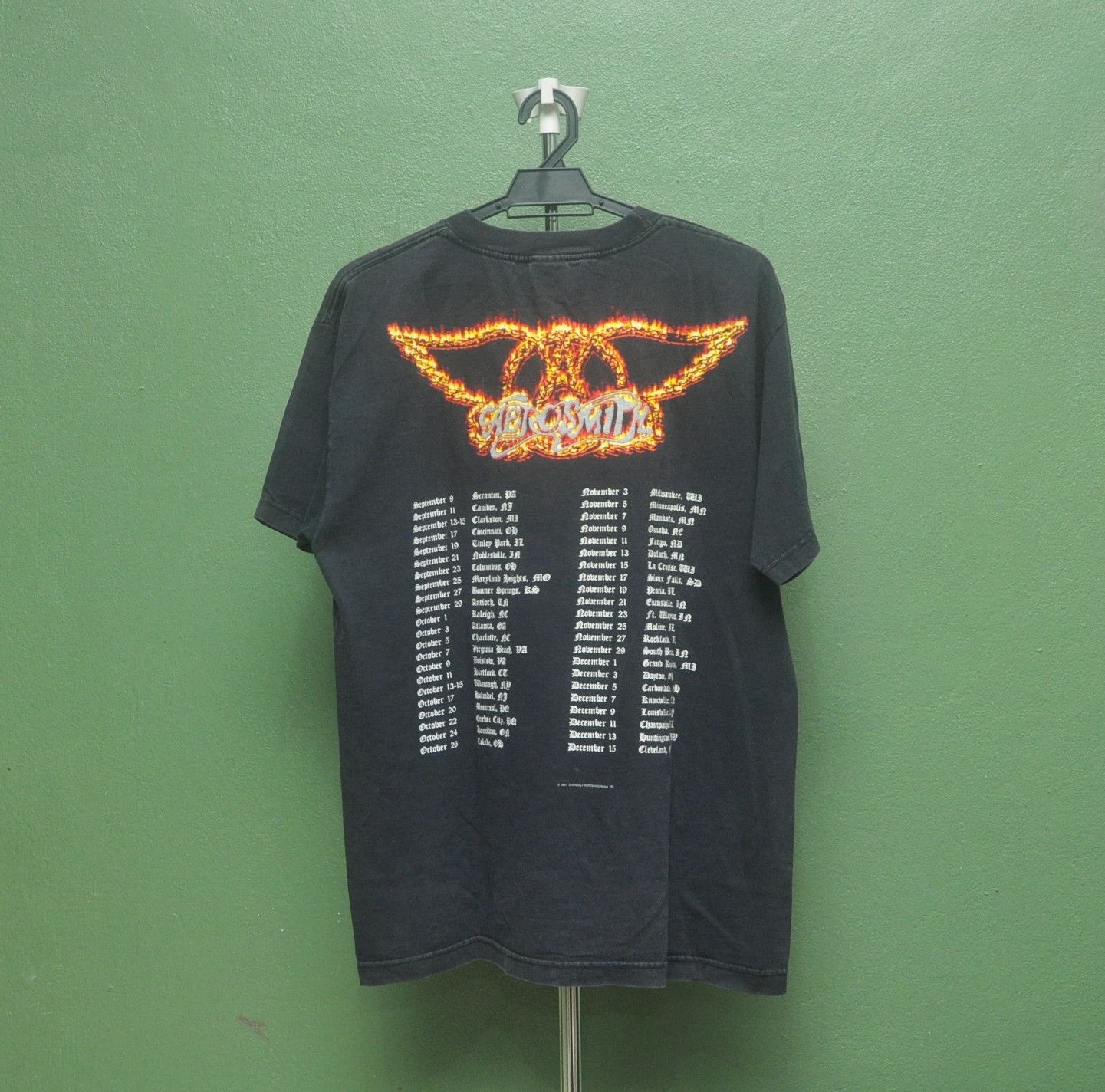 Band Tees × Japanese Brand × Vintage Vintage Aerosmith 9 Lives World Tour 1997 Shirt Size US L / EU 52-54 / 3 - 2 Thumbnail