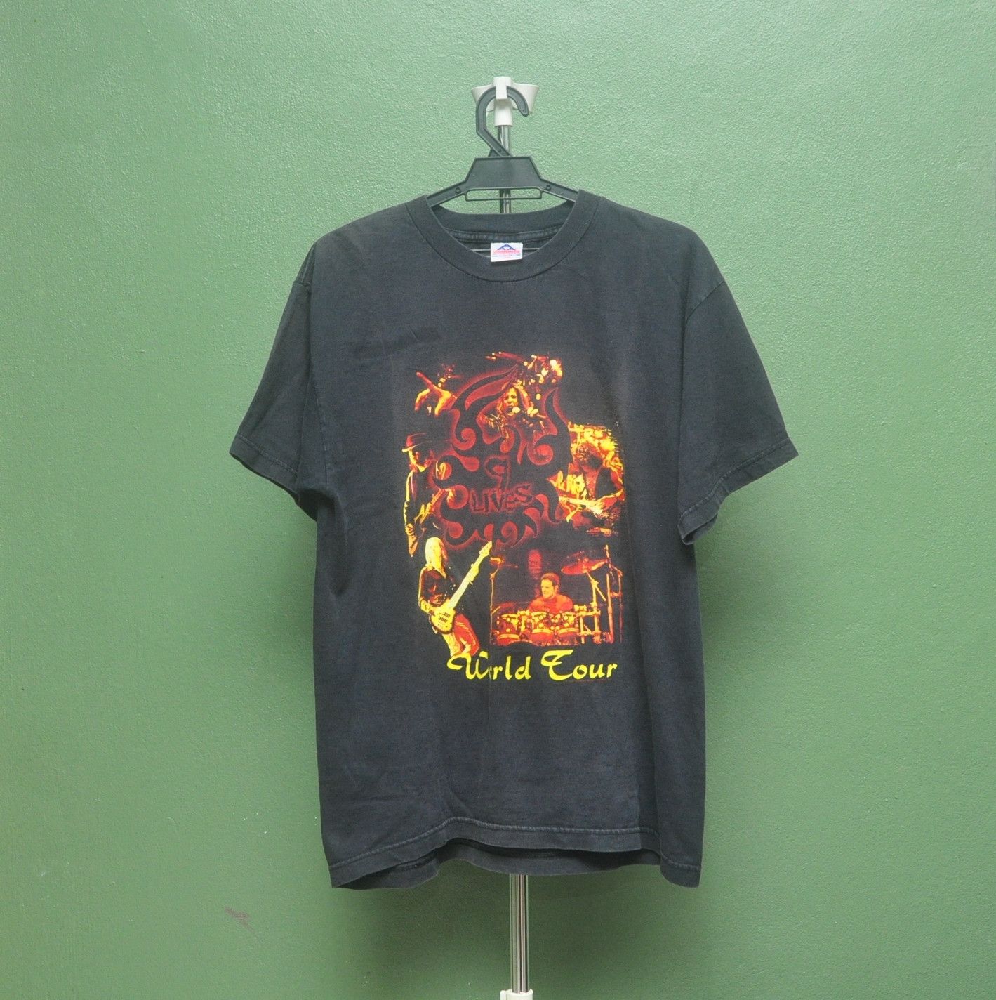 Band Tees × Japanese Brand × Vintage Vintage Aerosmith 9 Lives World Tour 1997 Shirt Size US L / EU 52-54 / 3 - 1 Thumbnail