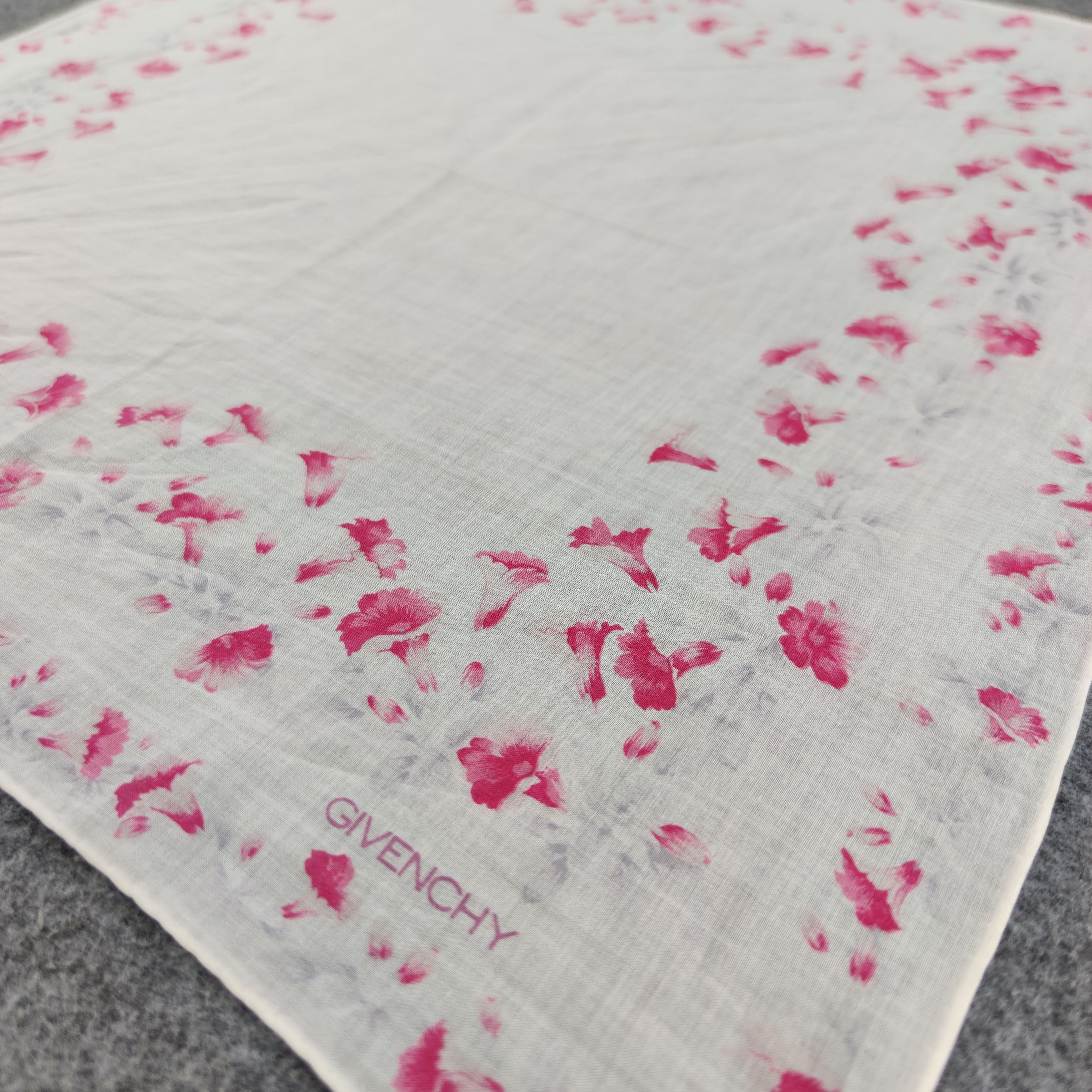 Vintage Givenchy Handkerchief/Neckerchief/Bandana Size ONE SIZE - 3 Thumbnail
