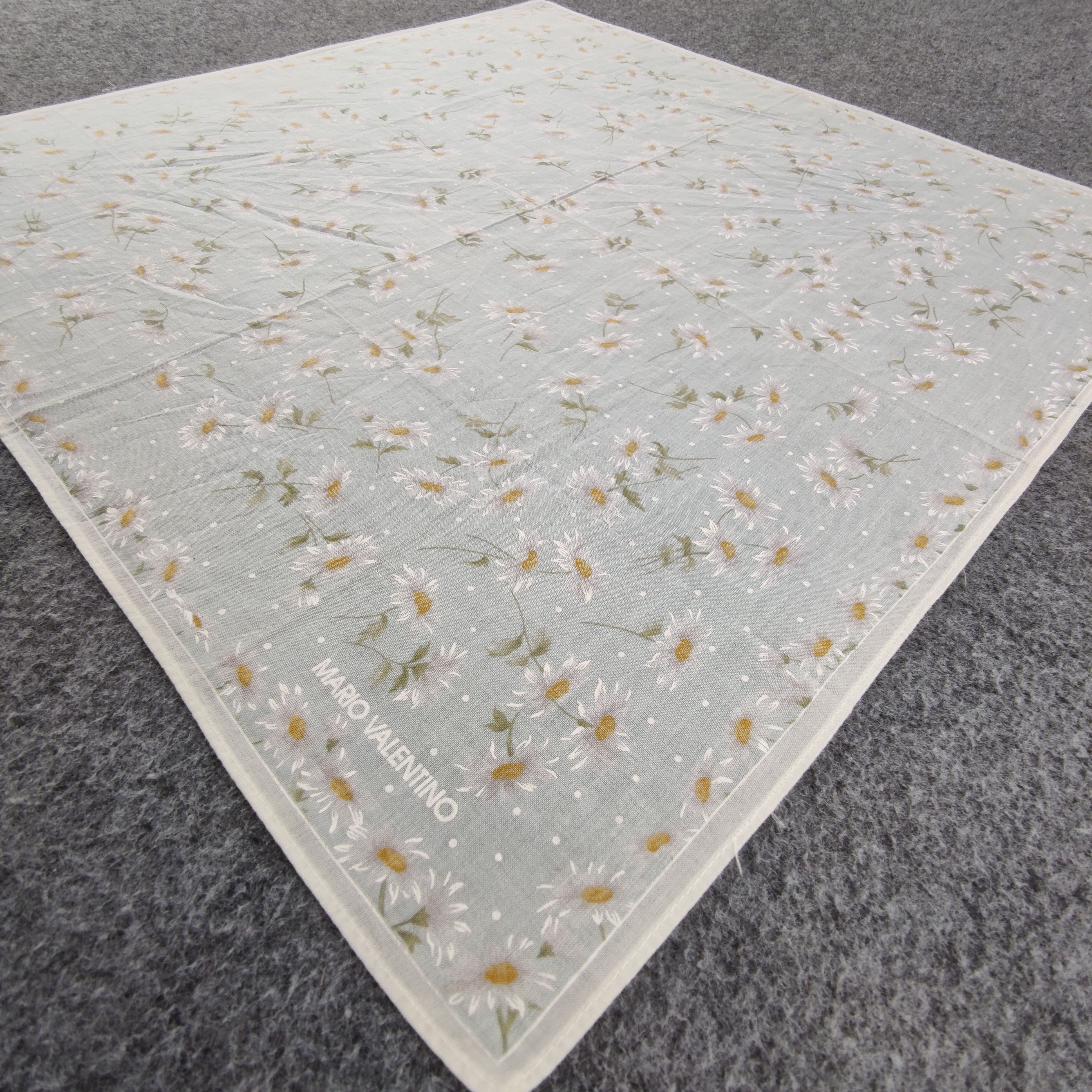 Mario Valentino Mario Valentino Handkerchief/Neckerchief/Bandana Size ONE SIZE - 3 Thumbnail