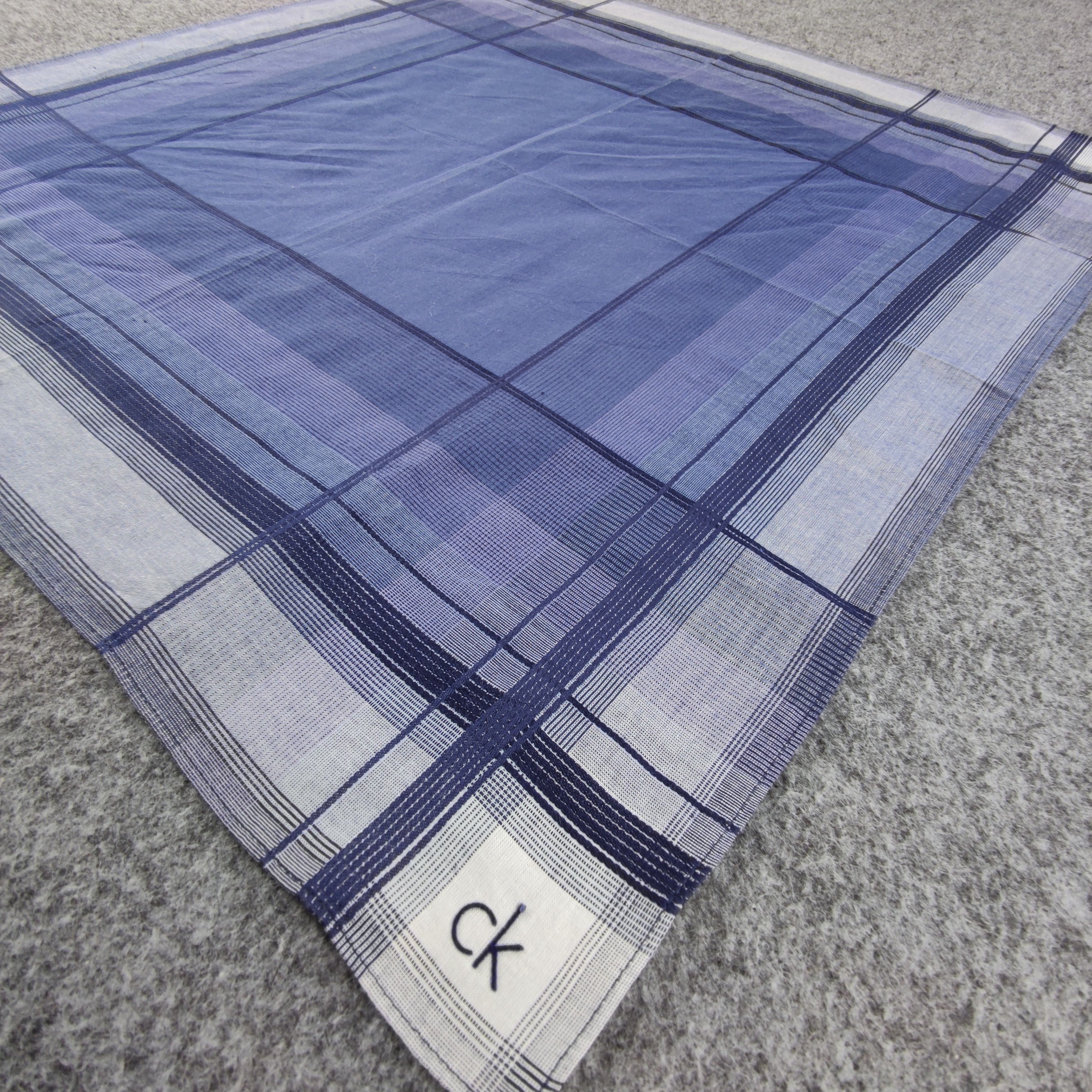 Calvin Klein Calvin Klein Handkerchief / Bandana / Neckerchief Size ONE SIZE - 3 Thumbnail