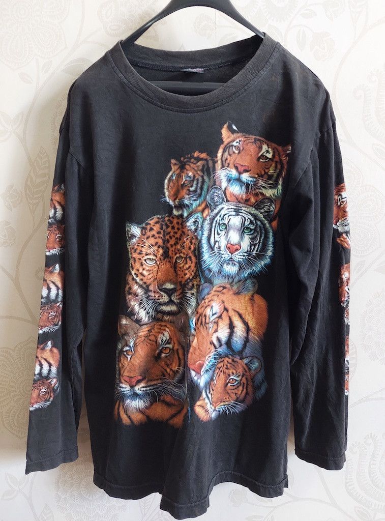 Vintage Vintage Animal Tee Tigers Family Overprint Size US M / EU 48-50 / 2 - 1 Thumbnail