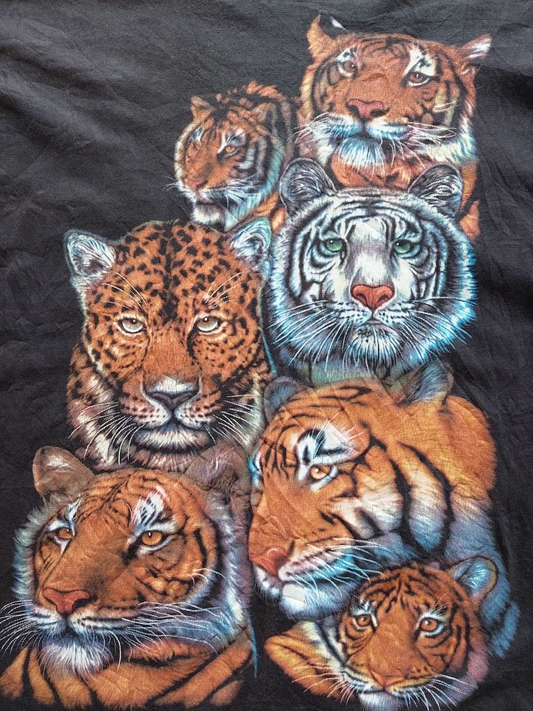 Vintage Vintage Animal Tee Tigers Family Overprint Size US M / EU 48-50 / 2 - 4 Thumbnail