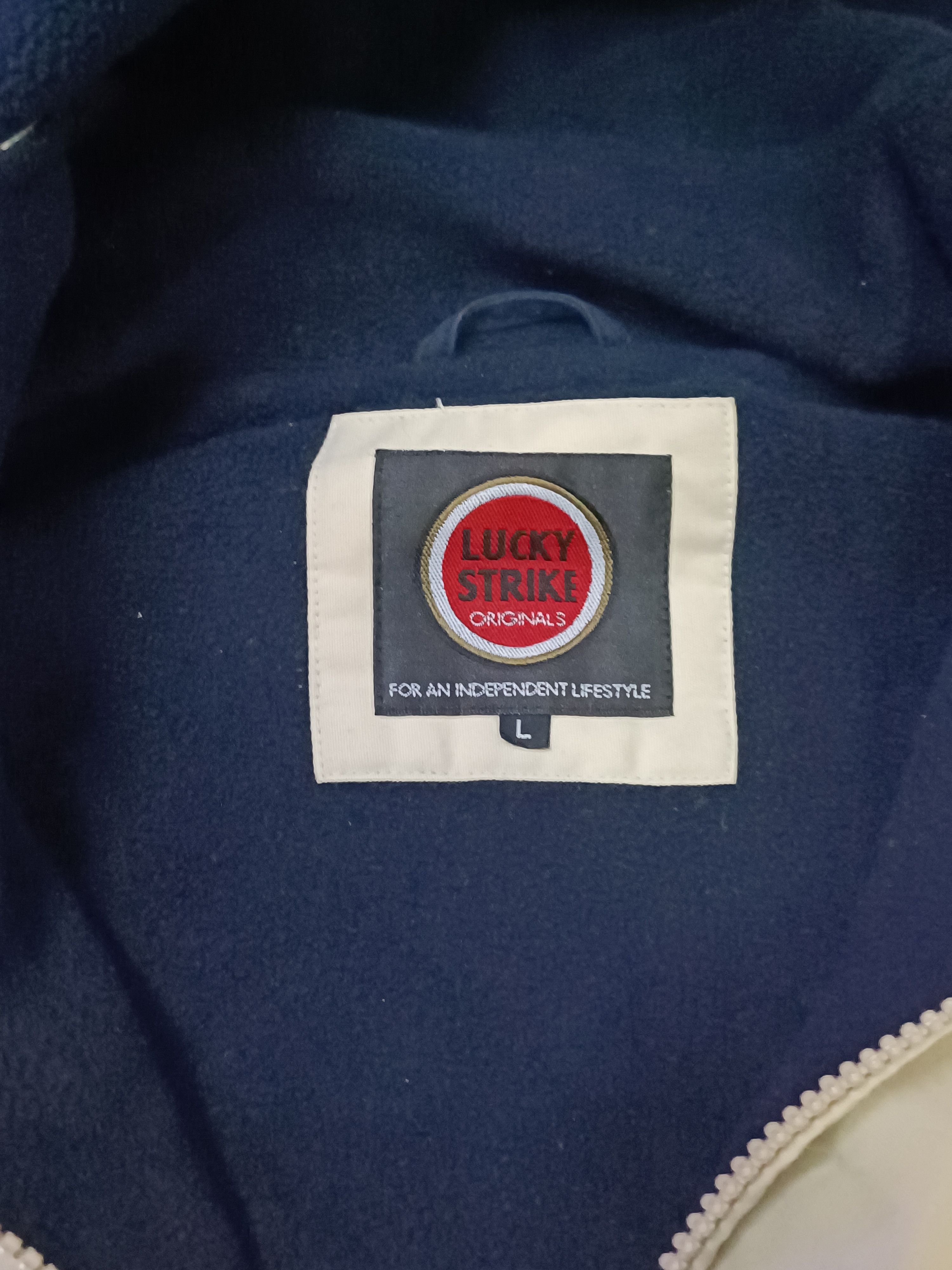 JACKET LUCKY STRIKE ZIPPER/BUTTON UP WITH HOODIES