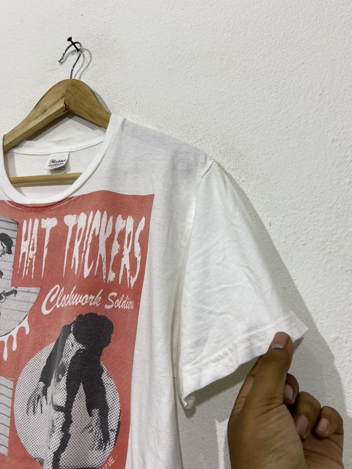 Vintage Vintage Clockwork Soldier Apocalypse Punk Rock Parody Tshirt Size US L / EU 52-54 / 3 - 3 Thumbnail