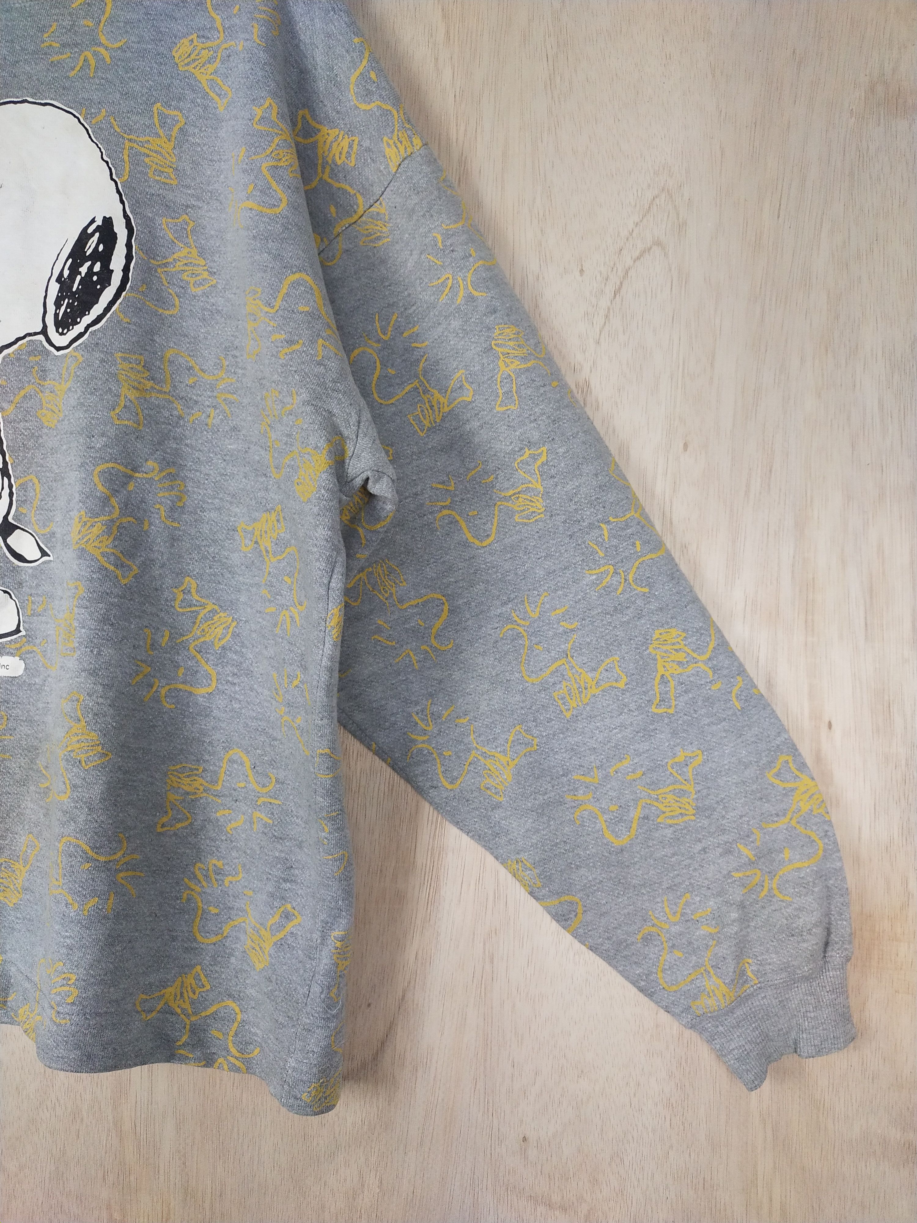 Peanuts DL Peanuts movie cartoon vintage fullprint sweaters #2773 Size US L / EU 52-54 / 3 - 4 Thumbnail