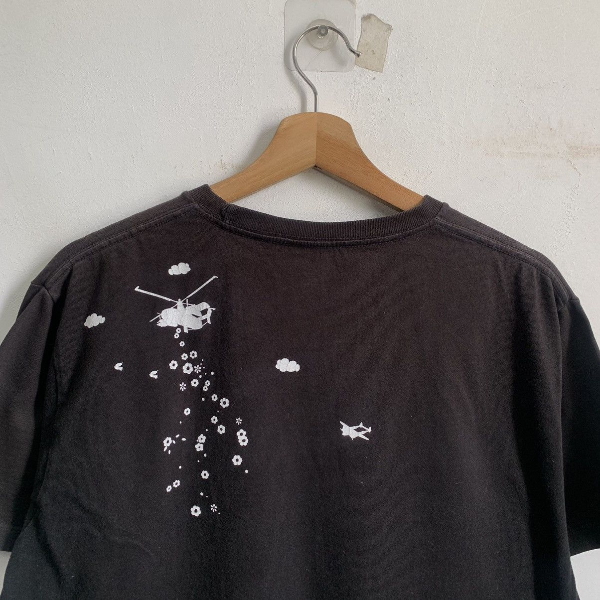 Japanese Brand Design Tshirt Store Graphic Shirts Size US L / EU 52-54 / 3 - 5 Thumbnail