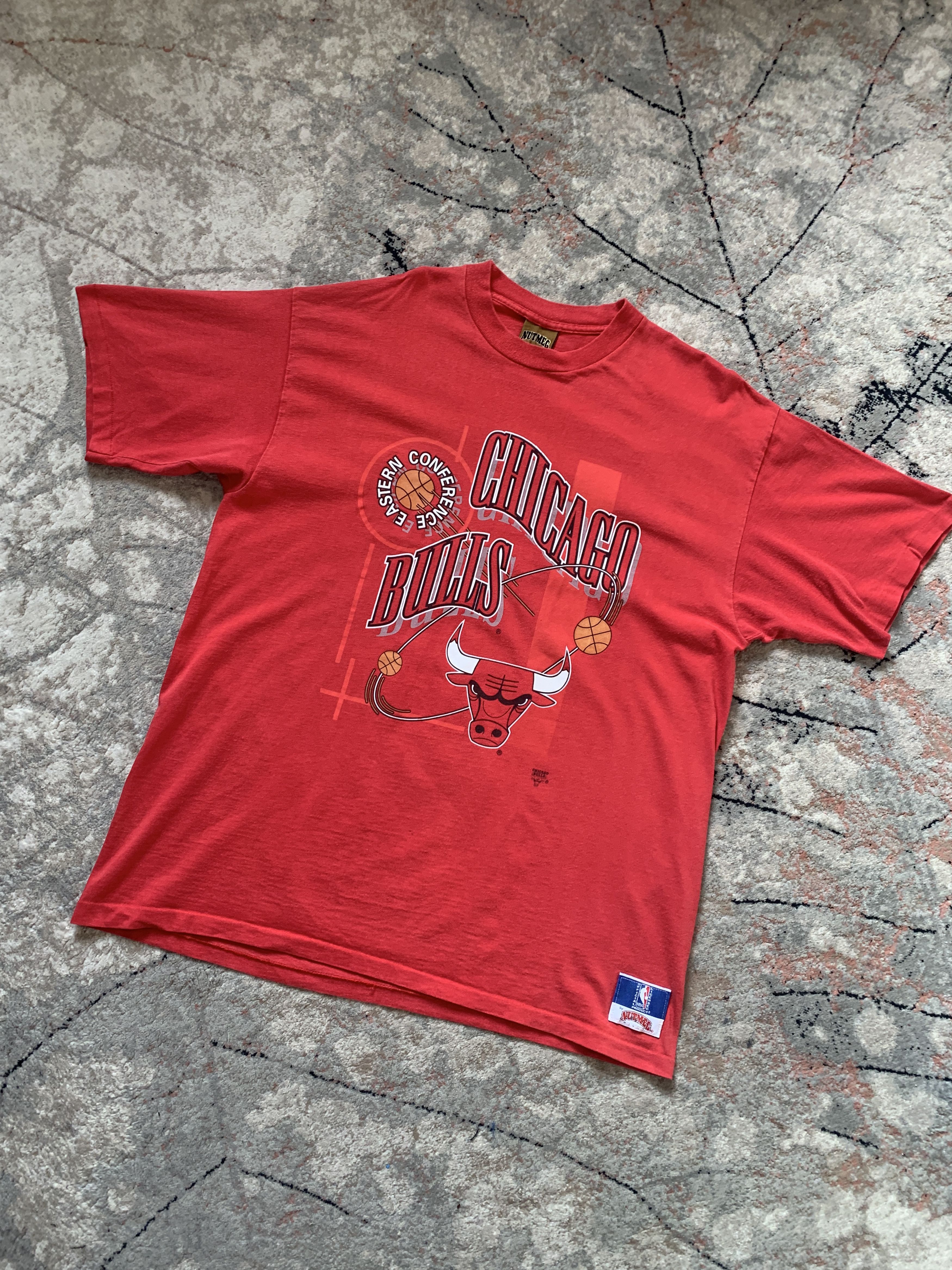 NBA Chicago Bulls Nutmeg Made In USA Vintage T-Shirt Size US XL / EU 56 / 4 - 1 Thumbnail
