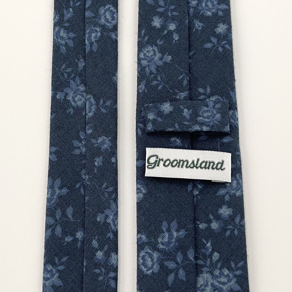 Other Men's Midnight Blue Floral Necktie & Tie Bar Clip Size ONE SIZE - 5 Thumbnail