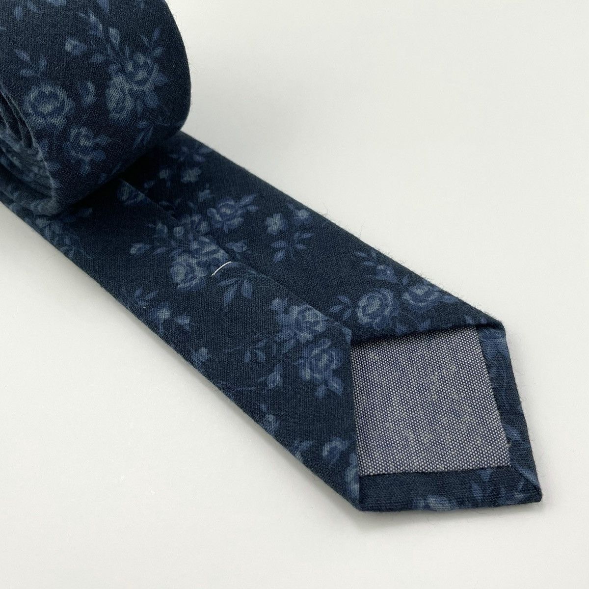 Other Men's Midnight Blue Floral Necktie & Tie Bar Clip Size ONE SIZE - 6 Thumbnail