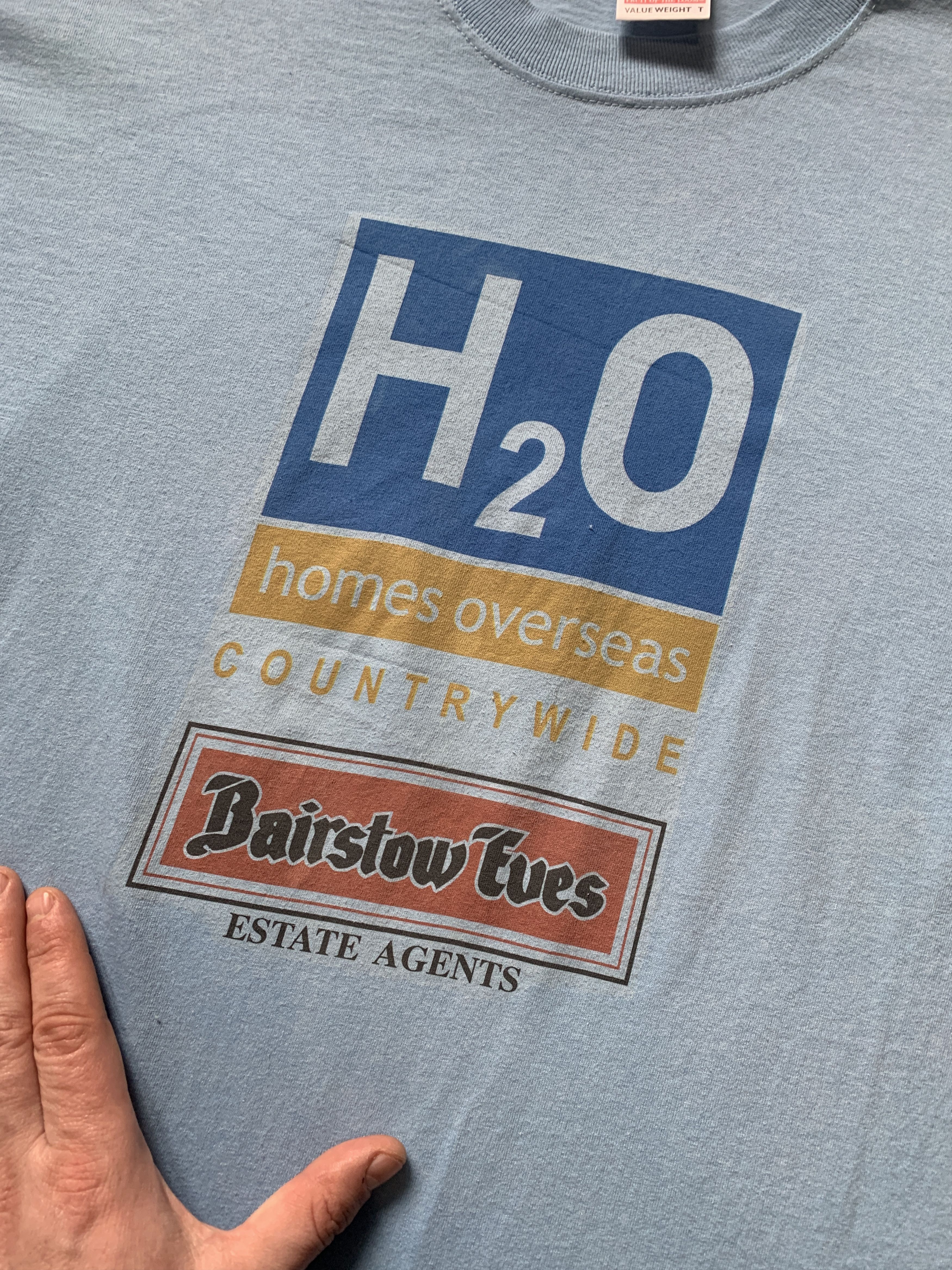 Gildan H2O Homes Overseas Bairstow Eves Vintage T-Shirt Size US XL / EU 56 / 4 - 2 Thumbnail