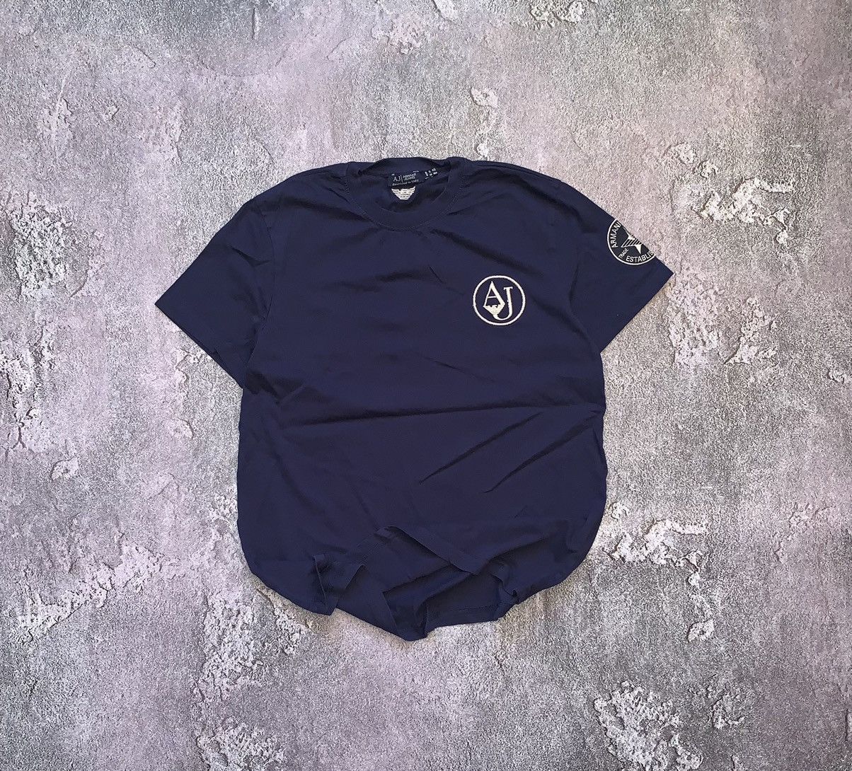 Armani × Armani Exchange × Giorgio Armani Armani jeans tee T-shirt 👕 S/XS size y2k 90s luxury polo Size US S / EU 44-46 / 1 - 1 Thumbnail