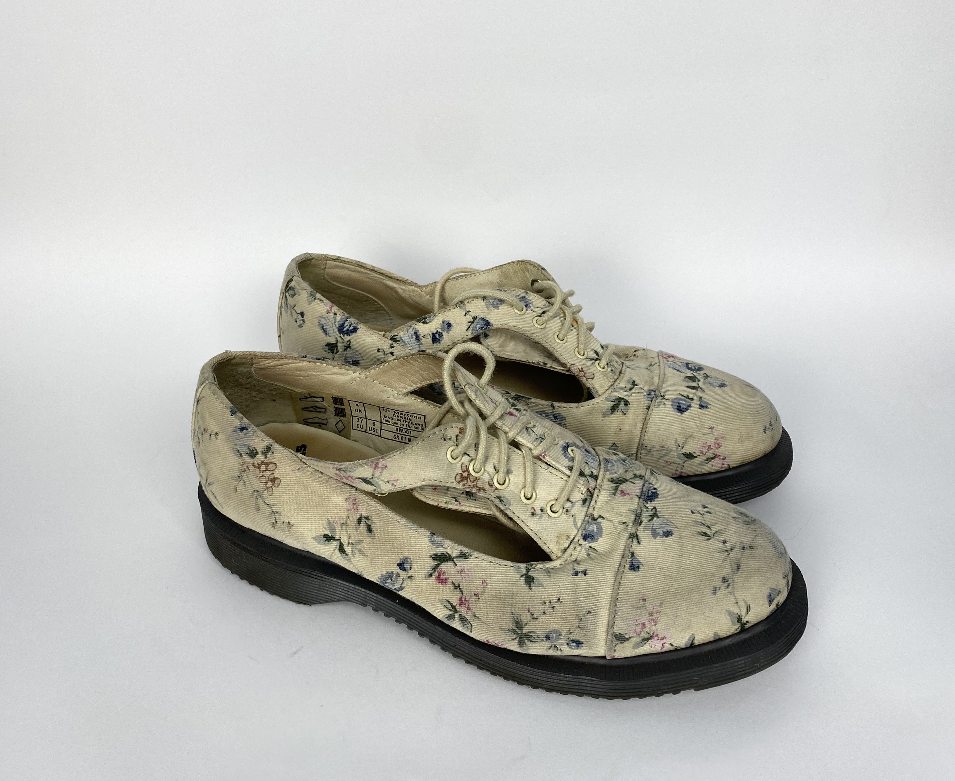 Dr. Martens Dr.Martens Carrie Flowers Print Boots Size US 6 / IT 36 - 7 Thumbnail