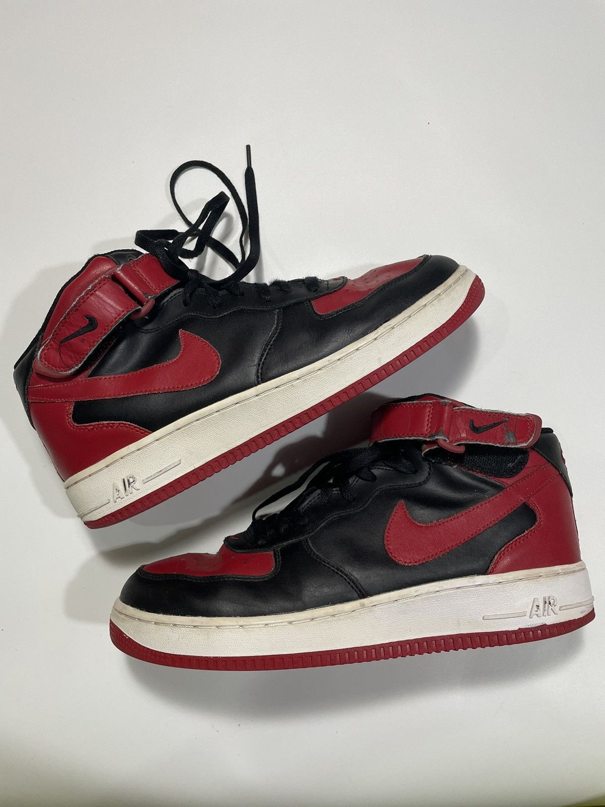 Vintage Vintage Nike Air Force 1 Bred Mid chicago bulls leather Size US 10 / EU 43 - 5 Thumbnail