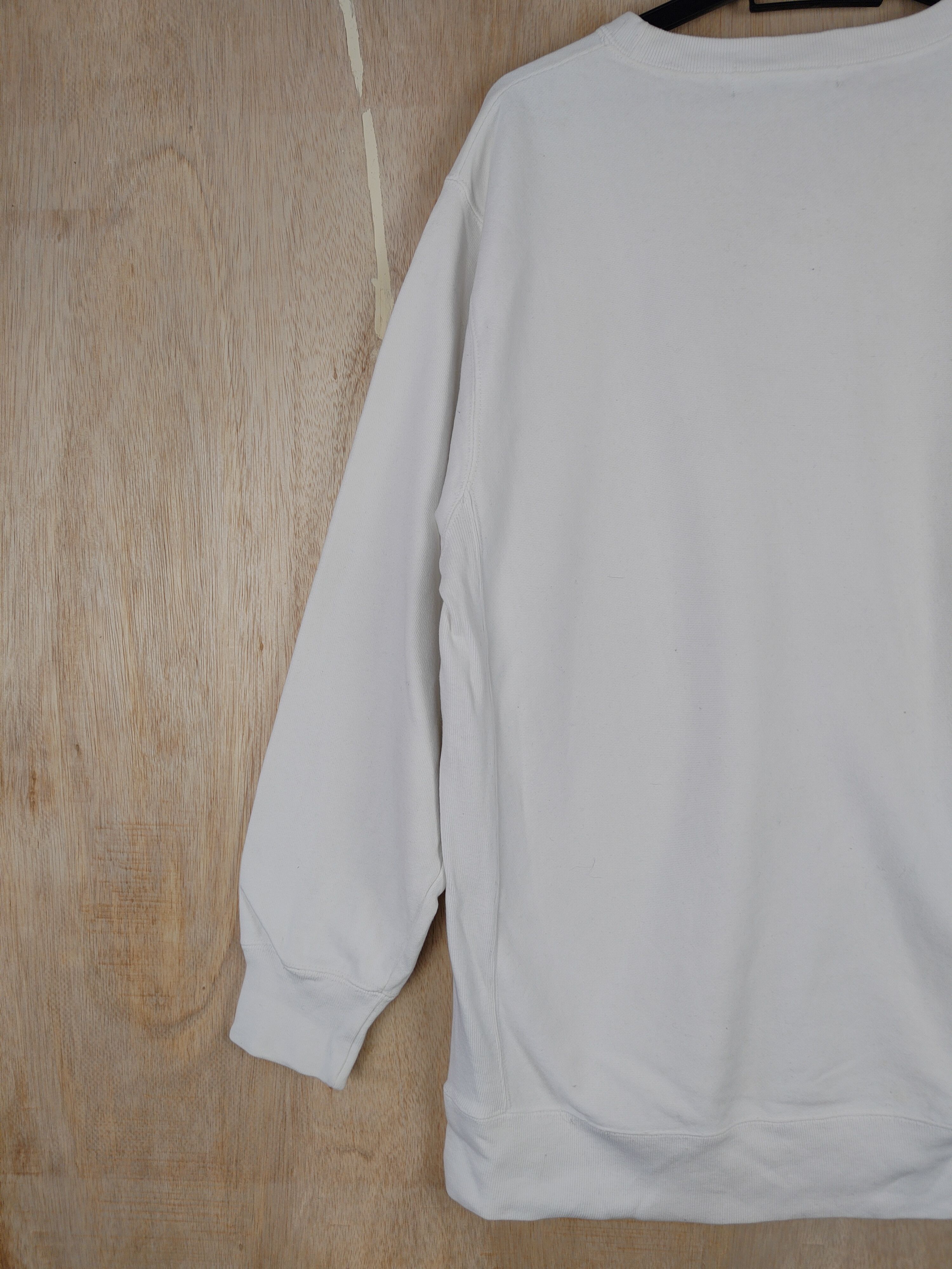 Disney Disney White vintage long sweatshirt Sweater #4274 Size US L / EU 52-54 / 3 - 7 Thumbnail