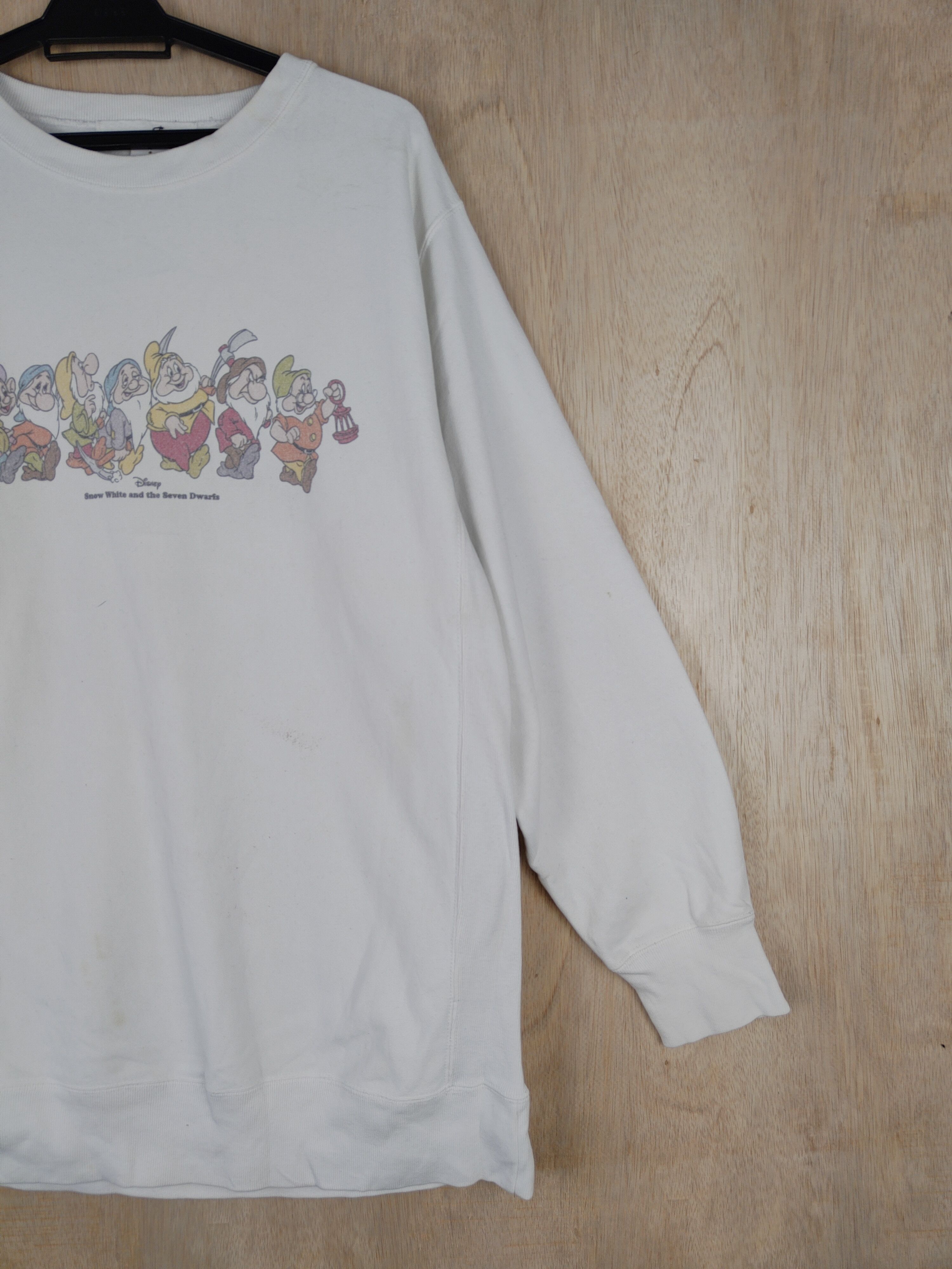Disney Disney White vintage long sweatshirt Sweater #4274 Size US L / EU 52-54 / 3 - 5 Thumbnail