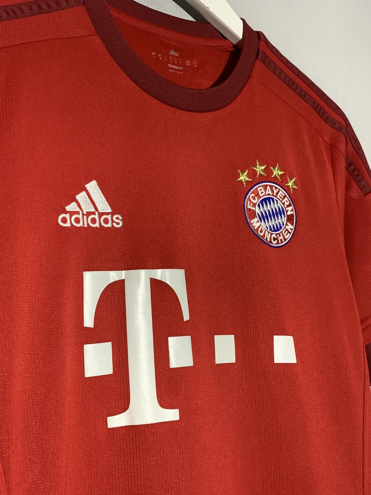 Adidas Bayern Munchen 2015/16 Y2K Streetwear Football Shirt Size US S / EU 44-46 / 1 - 3 Thumbnail