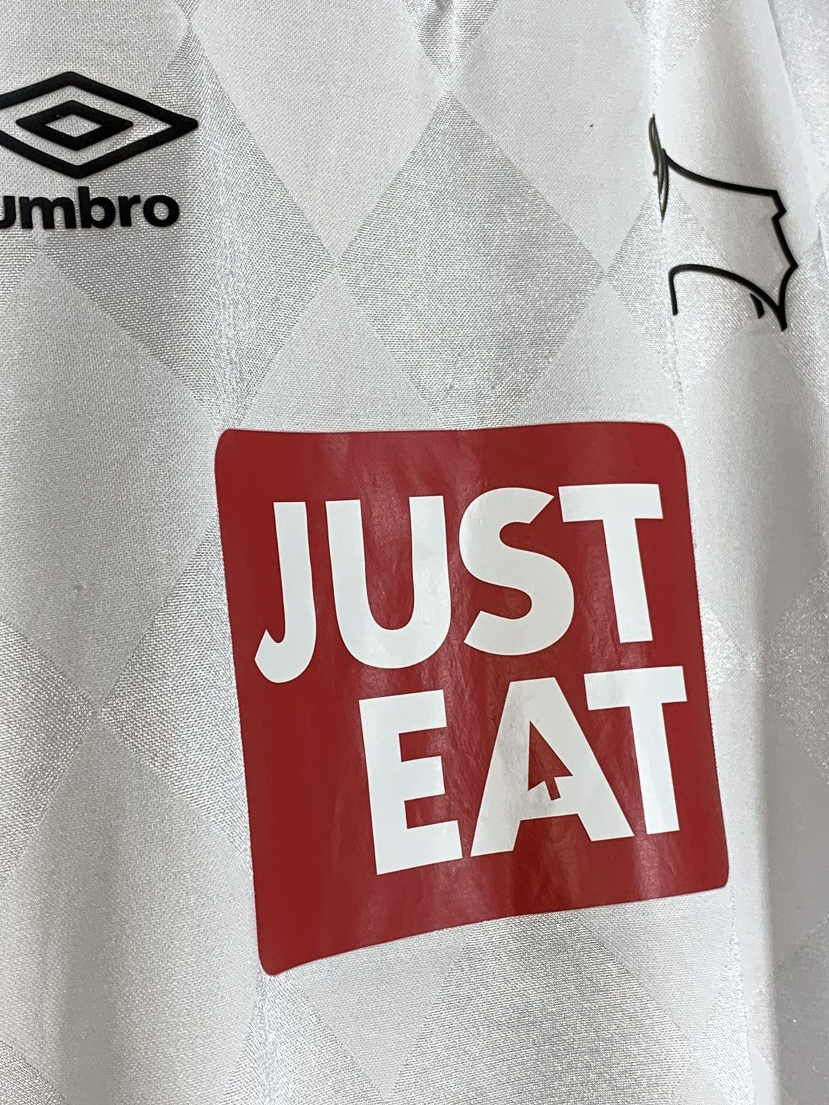 Umbro Derby County 2015/16 Y2k Streetwear Football Shirt Size US M / EU 48-50 / 2 - 5 Thumbnail