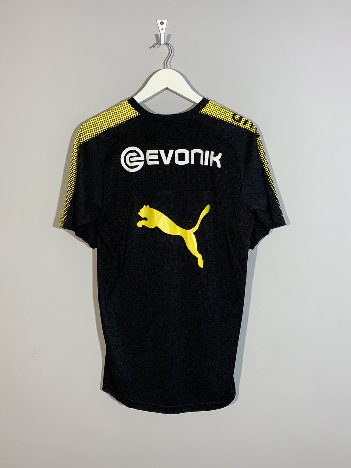 Puma Borussia Dortmund Puma Training Y2k Football Shirt Size US M / EU 48-50 / 2 - 8 Thumbnail
