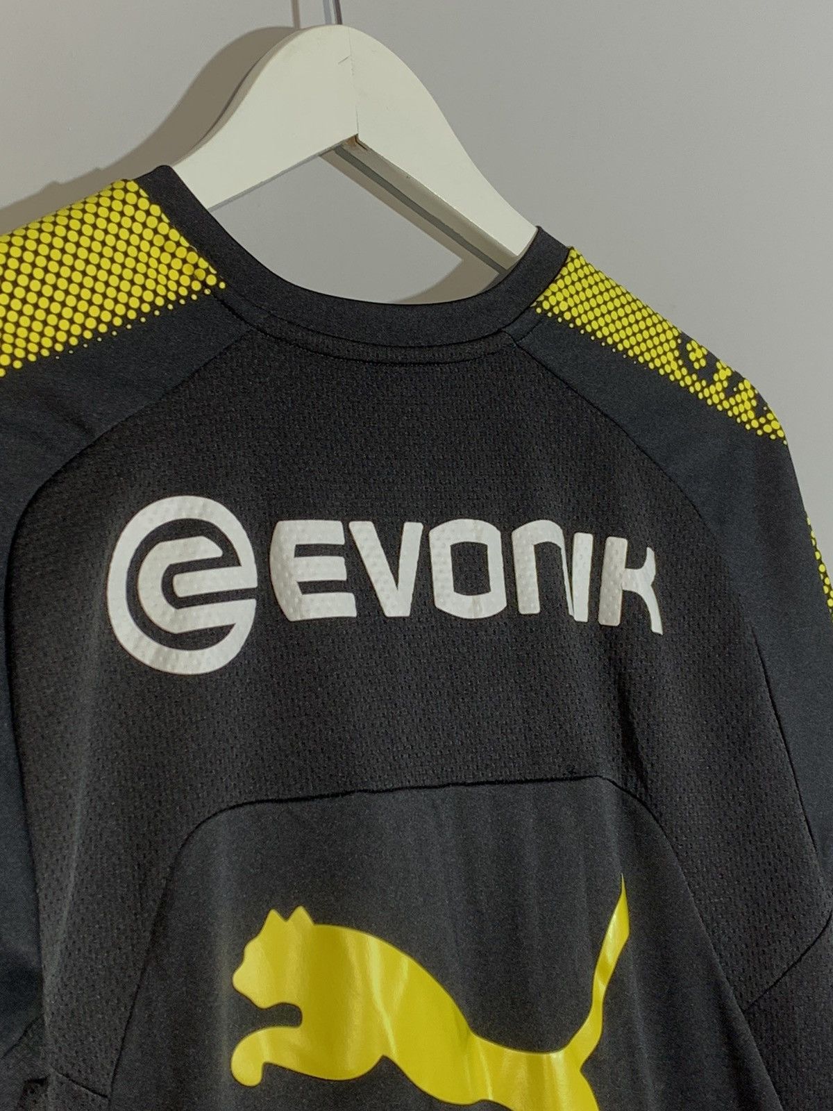 Puma Borussia Dortmund Puma Training Y2k Football Shirt Size US M / EU 48-50 / 2 - 9 Thumbnail