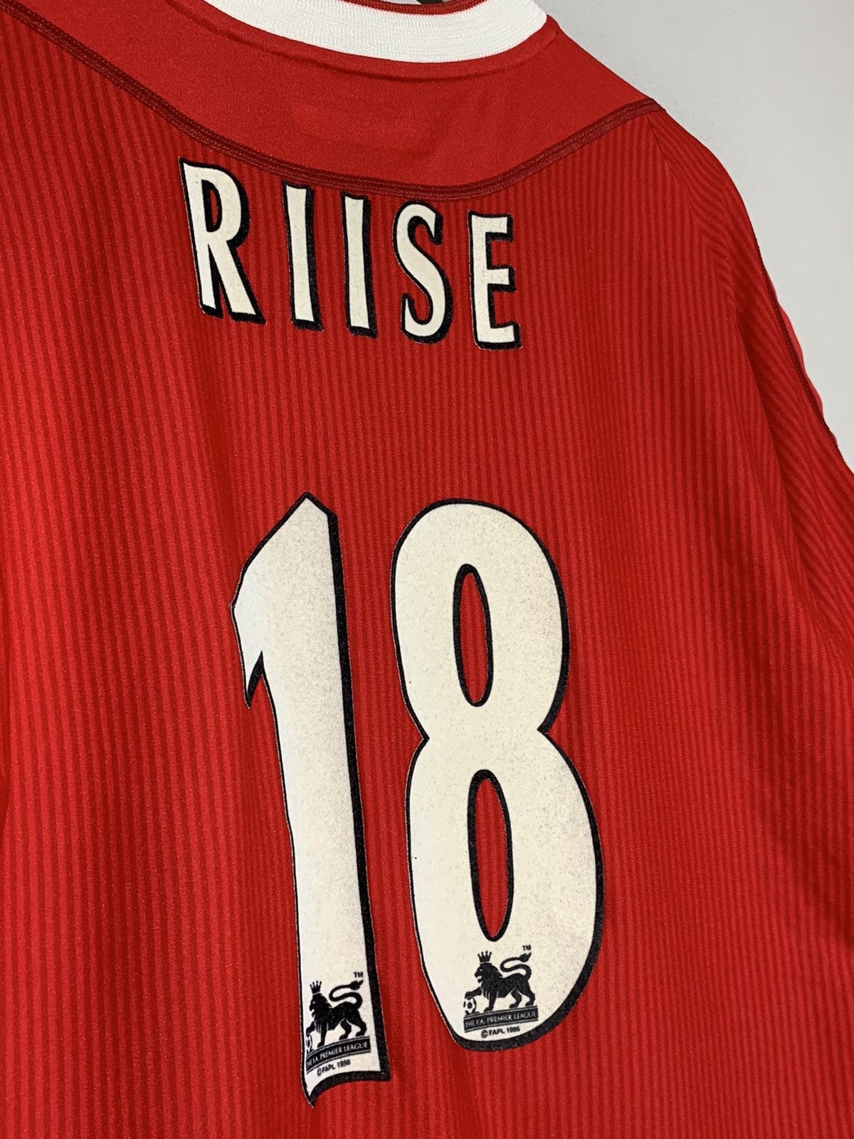 Reebok × Vintage #18 Riise Liverpool 2003/04 Y2k Streetwear Football Shirt Size US L / EU 52-54 / 3 - 11 Thumbnail