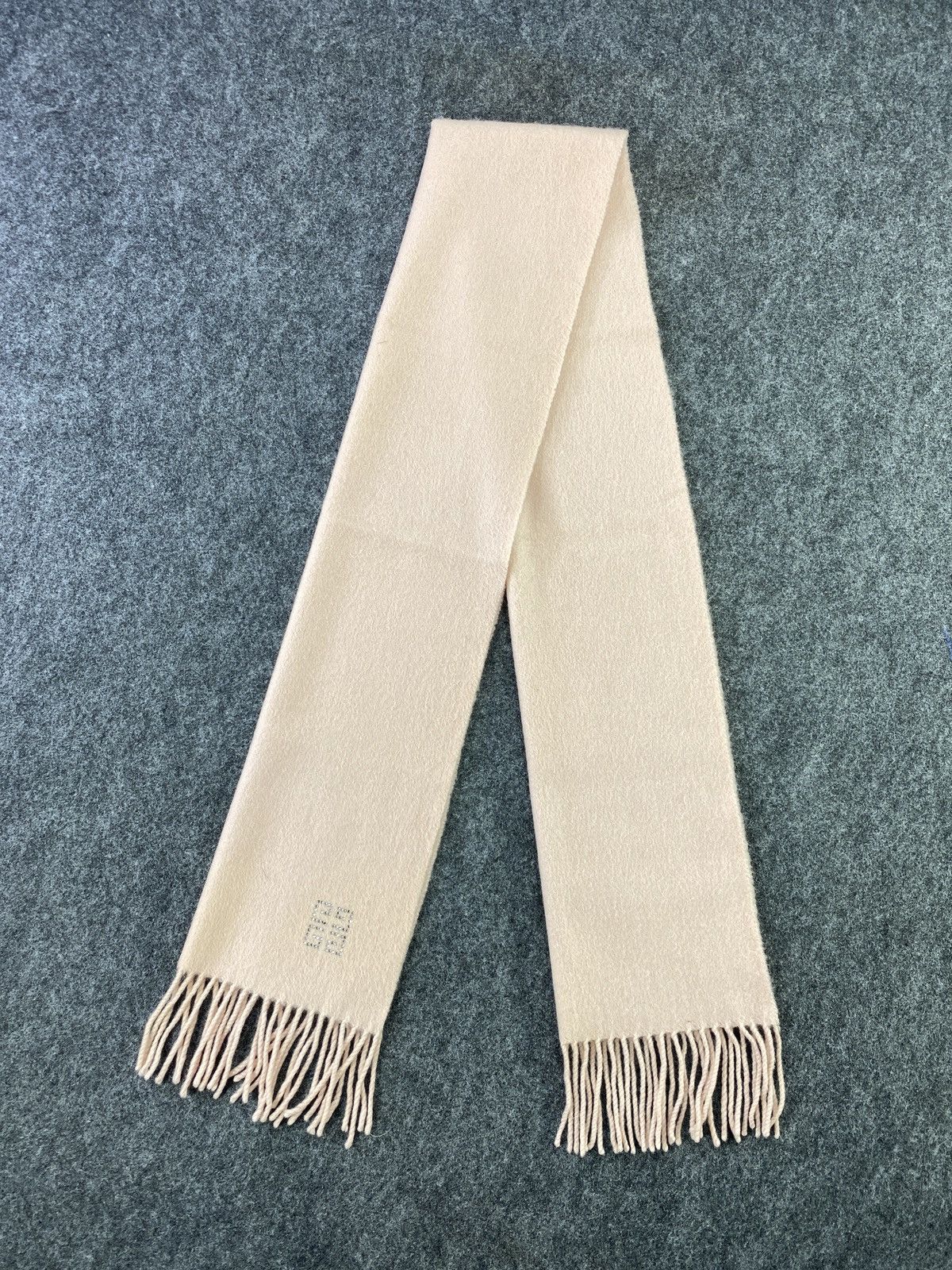 Givenchy GIVENCHY Scarf / Muffler / Neckwear -T249 Size ONE SIZE - 4 Thumbnail