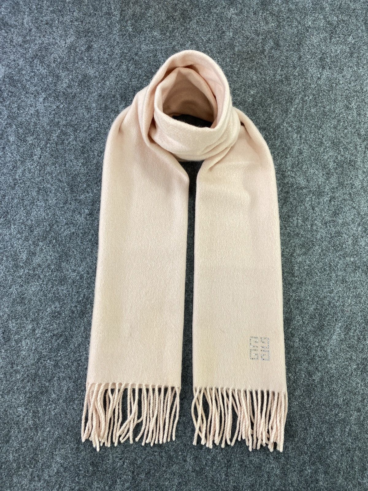 Givenchy GIVENCHY Scarf / Muffler / Neckwear -T249 Size ONE SIZE - 1 Thumbnail