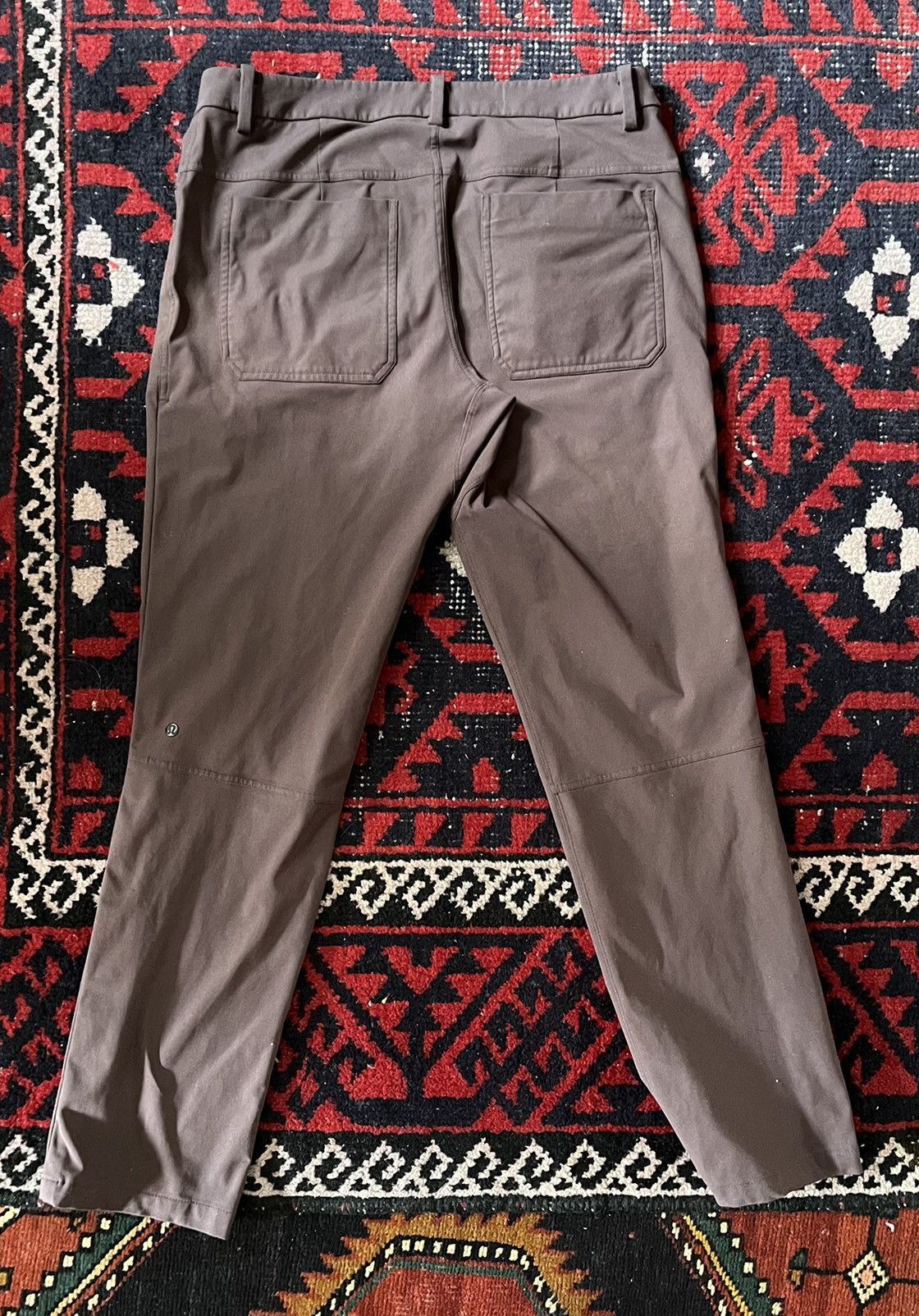 Lululemon Lululemon ABC Casual Fit Warpstreme Men’sPants 33x32 Size US 33 - 2 Thumbnail