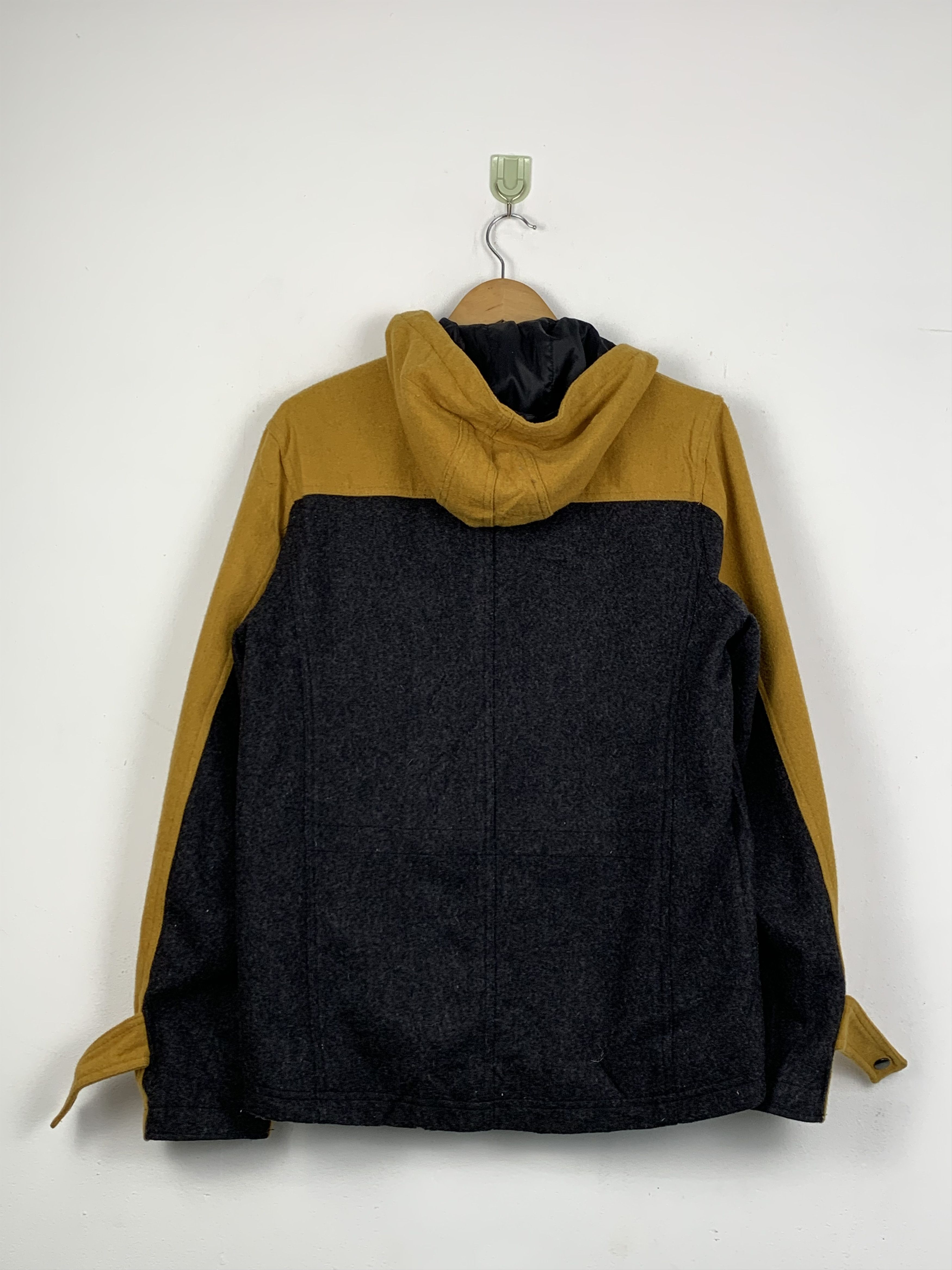 HARE Vintage Japanese Brand Hare Hoodie Jacket Bomber Style J1462 Size US M / EU 48-50 / 2 - 2 Thumbnail