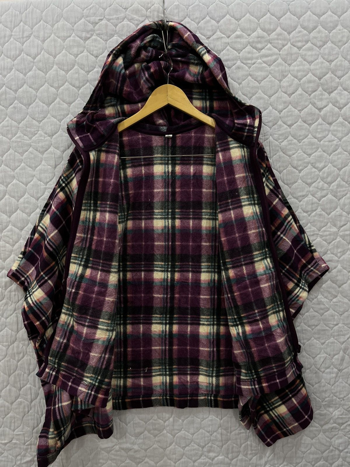 Japanese Brand × Uniqlo D. UNIQLO JAPANESE HYPEBEAST PONCHO Size ONE SIZE - 4 Thumbnail