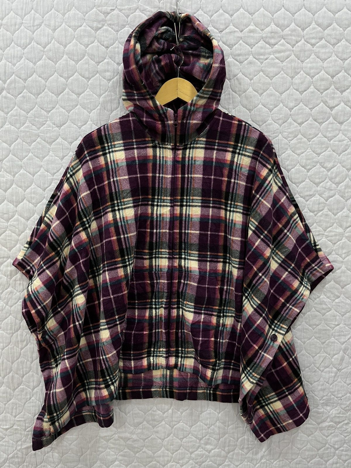 Japanese Brand × Uniqlo D. UNIQLO JAPANESE HYPEBEAST PONCHO Size ONE SIZE - 1 Thumbnail