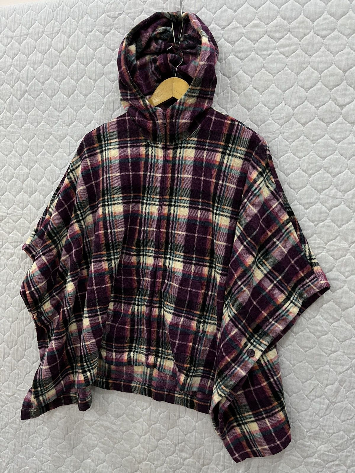 Japanese Brand × Uniqlo D. UNIQLO JAPANESE HYPEBEAST PONCHO Size ONE SIZE - 2 Thumbnail