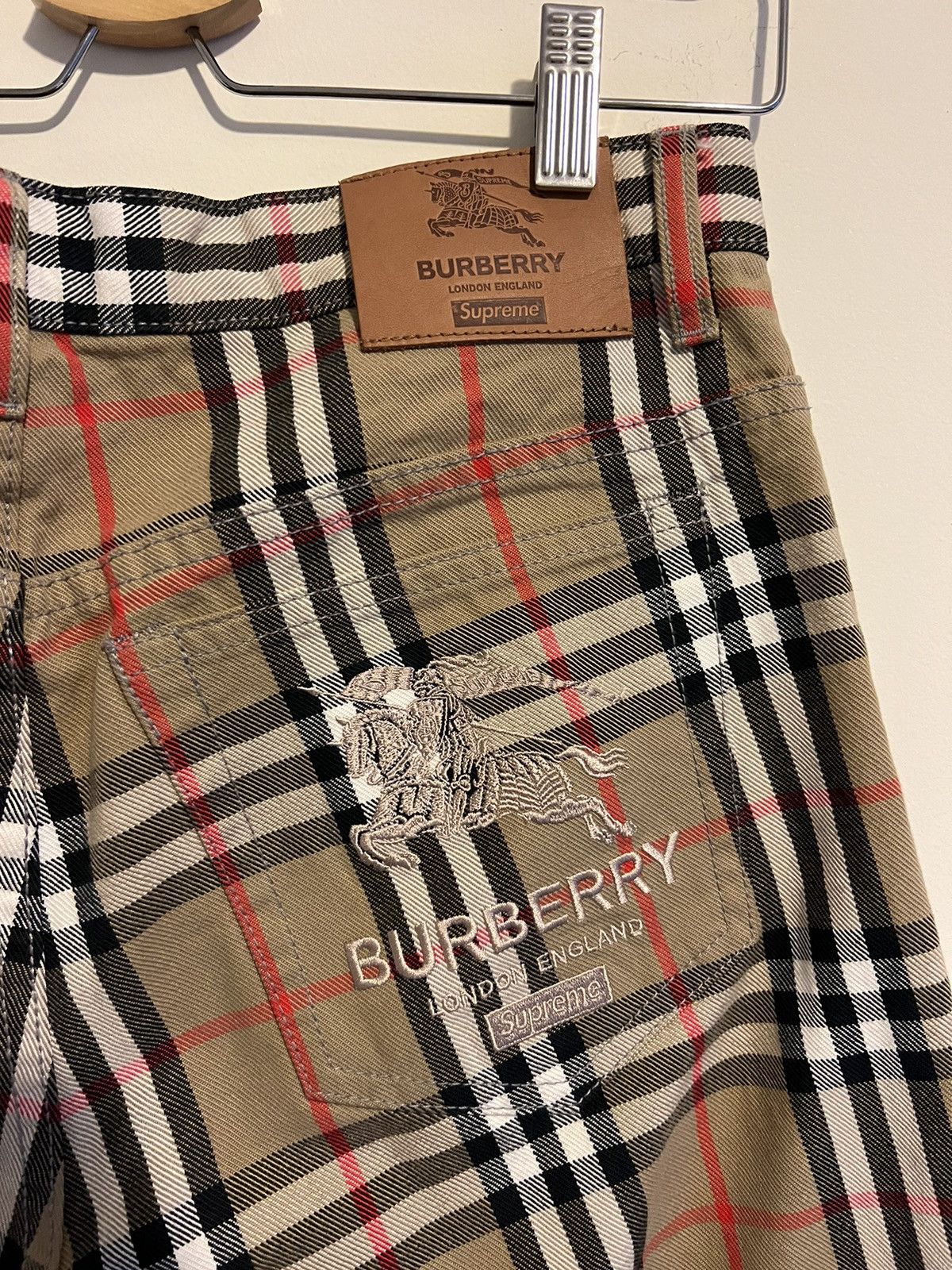 Burberry × Supreme Supreme Burberry Regular Jean Beige Size US 30 / EU 46 - 4 Thumbnail