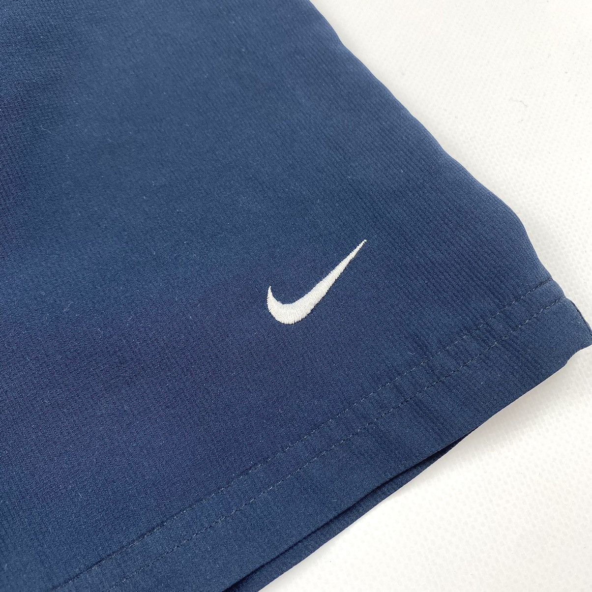 Nike Y2K 90’s Vintage Nike Shorts Mini Logo Tn Zm 95 97 Size US 34 / EU 50 - 4 Thumbnail