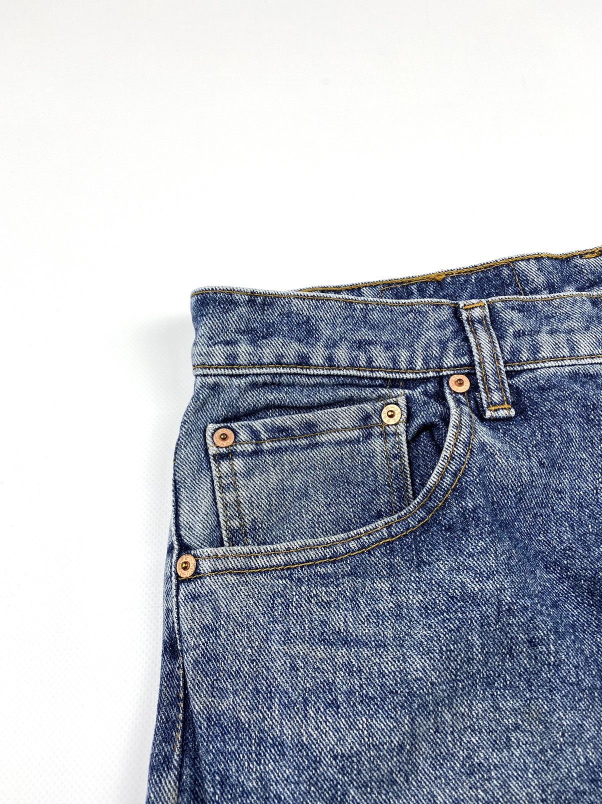 Levi's 90’s 🇺🇸 Vintage Levi’s 550 Light Wash Denim Pants 35x31 Size US 35 - 5 Thumbnail