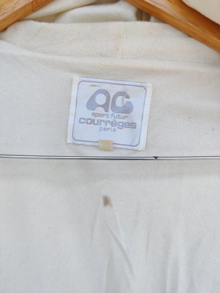 Courreges COURREGES SWEATER SHERPA Size S / US 4 / IT 40 - 22 Thumbnail