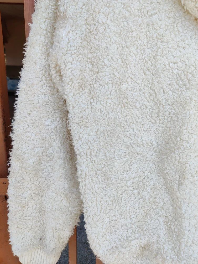 Courreges COURREGES SWEATER SHERPA Size S / US 4 / IT 40 - 7 Thumbnail