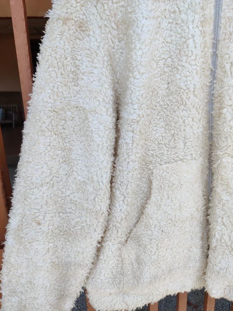 Courreges COURREGES SWEATER SHERPA Size S / US 4 / IT 40 - 11 Thumbnail