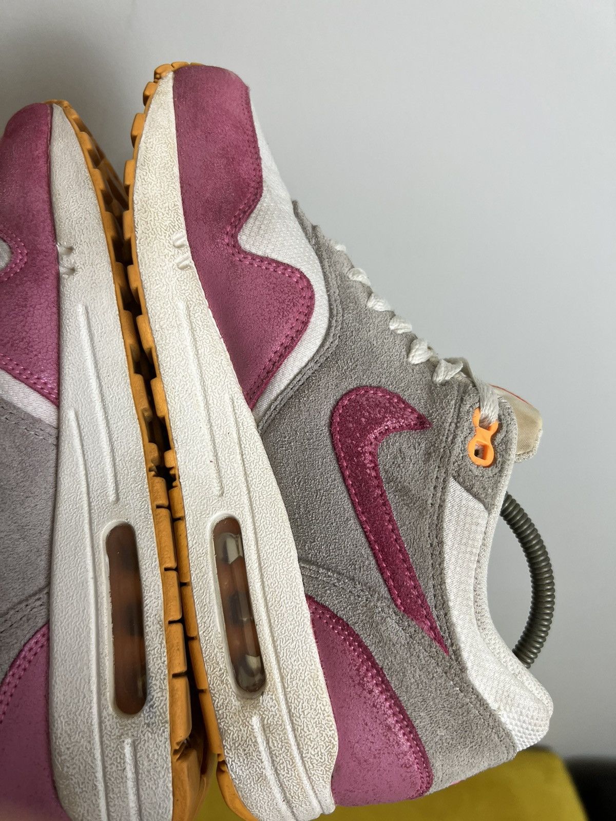 Nike RARE NIKE AIR MAX 1 ESSENTIAL WOMEN'S 40EU 599820-107 Size US 8.5 / IT 38.5 - 6 Thumbnail